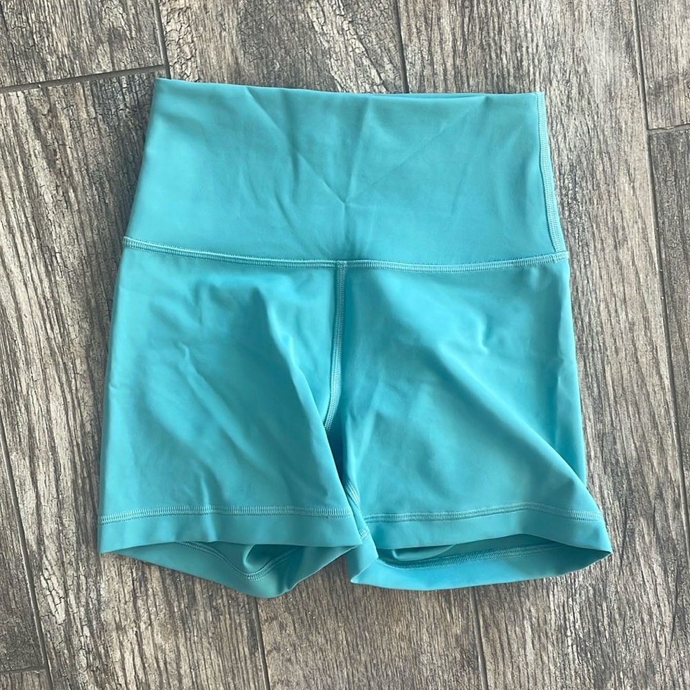 lululemon shorts!!!